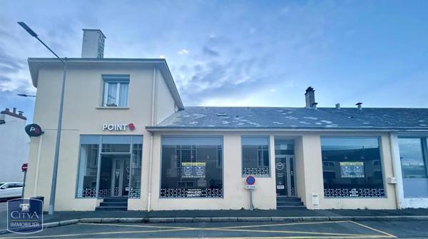 Local commercial à louer 256m²