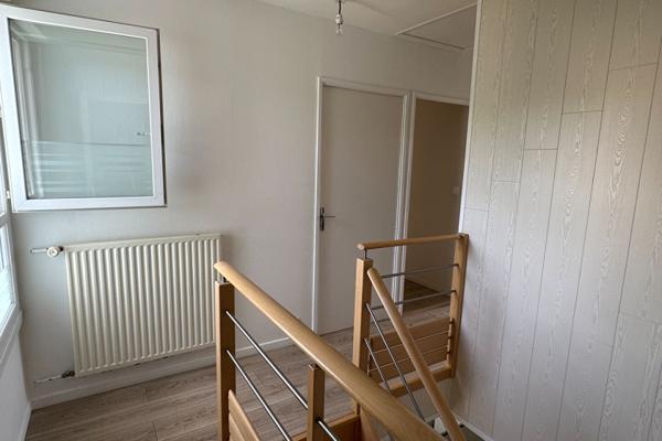 Maison à louer - 4 pièces - 82 m² PLOERMEL (56800)