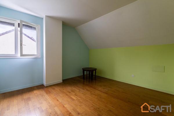 Très beau pavillon vivable de plain-pied, environnement calme