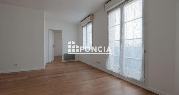 À vendre Appartement 2 pièces 44 m² - Corbeil-essonnes 91100