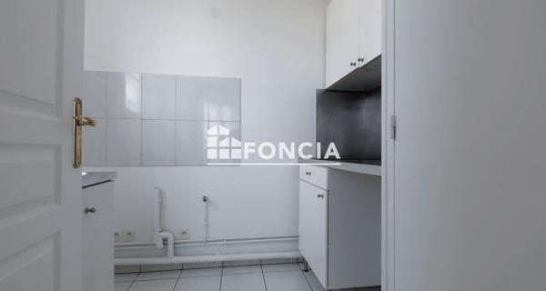 À vendre Appartement 2 pièces 44 m² - Corbeil-essonnes 91100