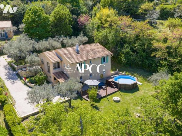 VILLA AVEC TERRAIN A NYONS