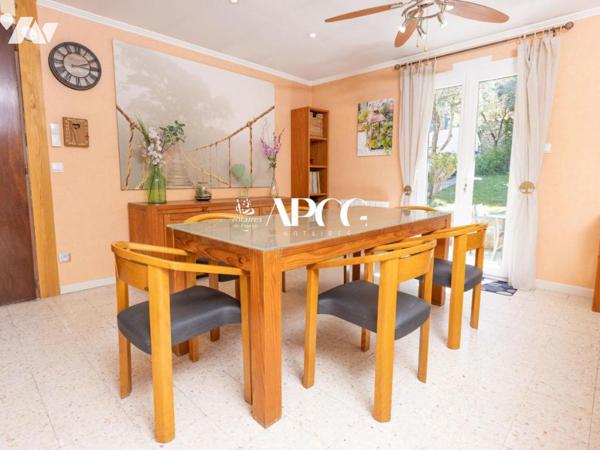 VILLA AVEC TERRAIN A NYONS