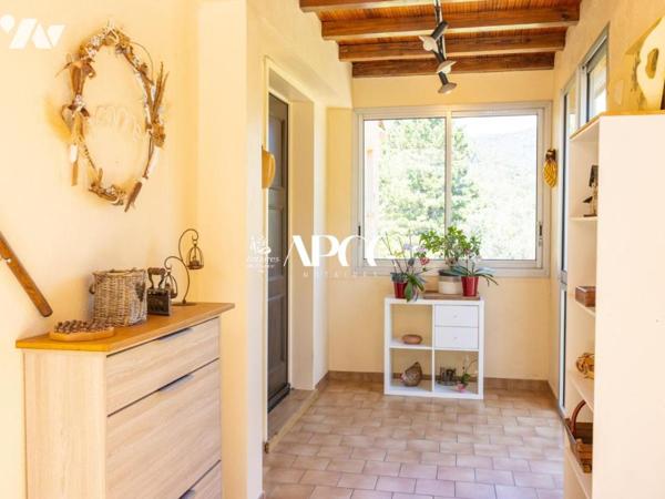 VILLA AVEC TERRAIN A NYONS