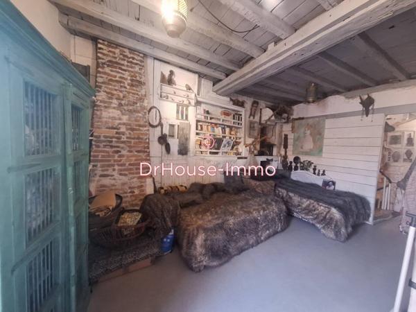Immeuble à vendre 10 pièces de 320 m²