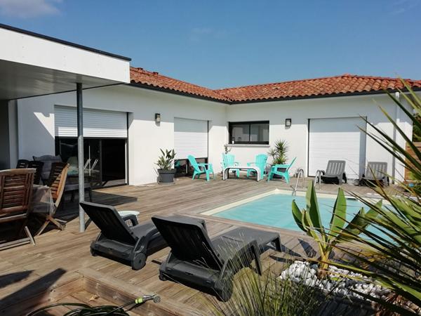 Maison contemporaine 130 m² Tosse, au calme, 4 chambres, garage, piscine