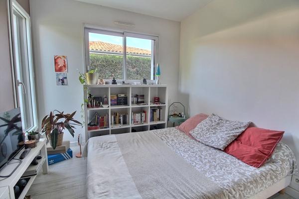 Maison contemporaine 130 m² Tosse, au calme, 4 chambres, garage, piscine