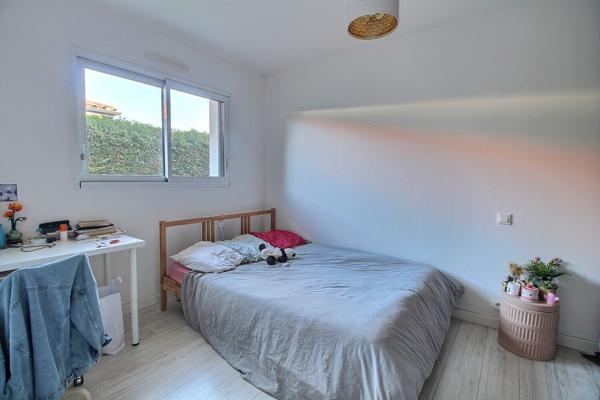 Maison contemporaine 130 m² Tosse, au calme, 4 chambres, garage, piscine