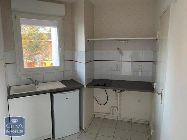 Appartement à louer 2 pièces 54.05m² Exireuil (79400)