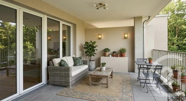 Appartement F5 à vendre  4 pièces - 93 m 2   FRANCHEVILLE  - 69