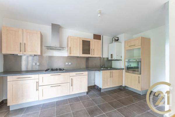 Appartement F5 à vendre  4 pièces - 93 m 2   FRANCHEVILLE  - 69