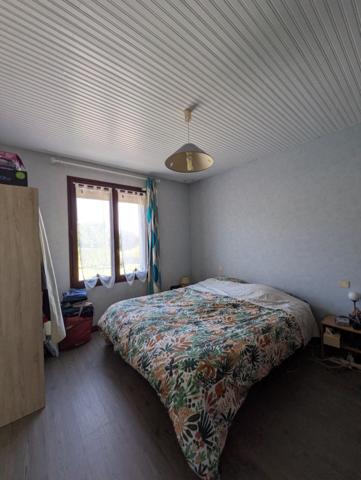 Maison  7 pièce(s)  5 chambre(s)  144.57 m²