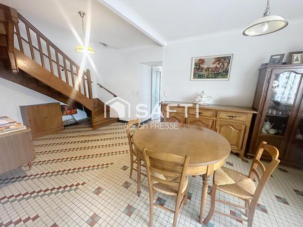 Maison au calme et fort potentiel -Grande parcelle