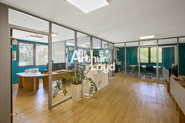 A LOUER ENSEMBLE IMMOBILIER INDEPENDANT - SOPHIA ANTIPOLIS