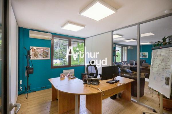 A LOUER ENSEMBLE IMMOBILIER INDEPENDANT - SOPHIA ANTIPOLIS