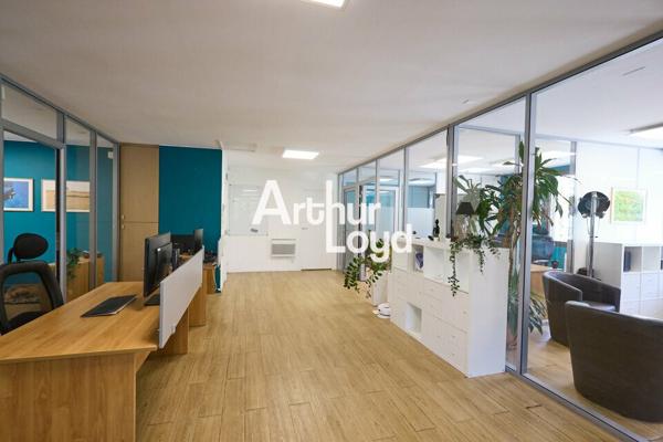 A LOUER ENSEMBLE IMMOBILIER INDEPENDANT - SOPHIA ANTIPOLIS