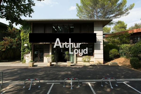 A LOUER ENSEMBLE IMMOBILIER INDEPENDANT - SOPHIA ANTIPOLIS