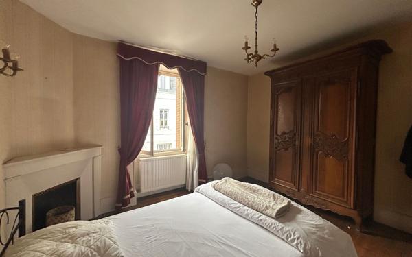 Maison à vendre    5 pièces •  Culan