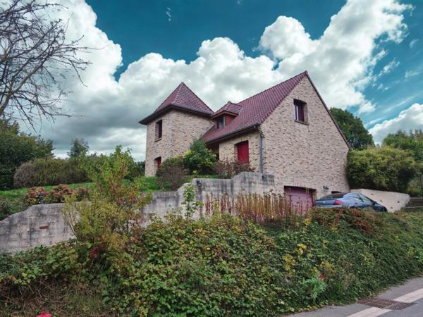 Pavillon semi plain-pied d'exception à Delettes