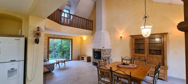 Pavillon semi plain-pied d'exception à Delettes