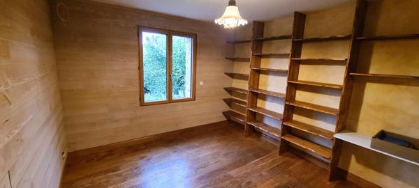 Pavillon semi plain-pied d'exception à Delettes