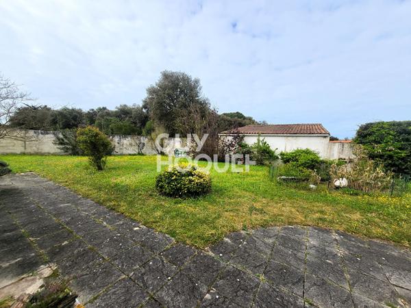 Maison à vendre à La Flotte - 6 pièces, 138 m², terrain d'environ 1500m²