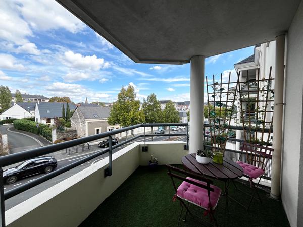 T2 ENTIEREMENT RENOVE ANGERS DOUTRE / SAINT JACQUES