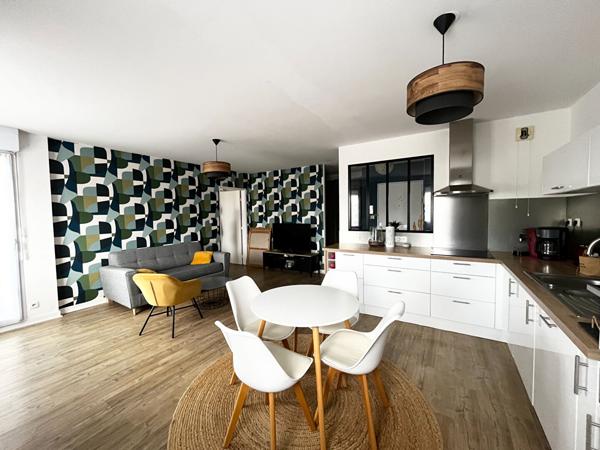 T2 ENTIEREMENT RENOVE ANGERS DOUTRE / SAINT JACQUES
