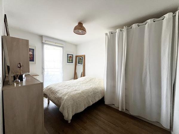T2 ENTIEREMENT RENOVE ANGERS DOUTRE / SAINT JACQUES