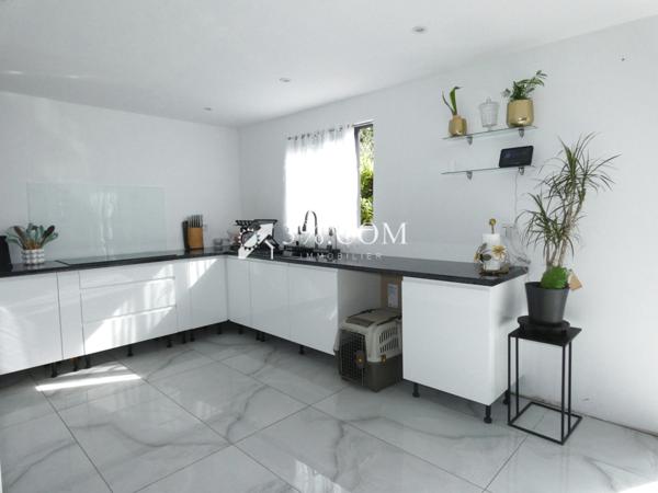 Maison 4 pièce(s) 2 chambre(s) 98 m²