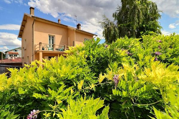 Maison de 1940 avec garage