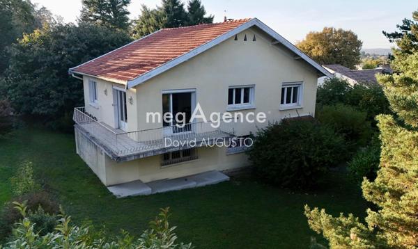 Maison à LA TOUR-DE-SALVAGNY, 69890 - 6 pièces 130m²