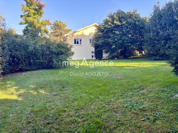 Maison à LA TOUR-DE-SALVAGNY, 69890 - 6 pièces 130m²