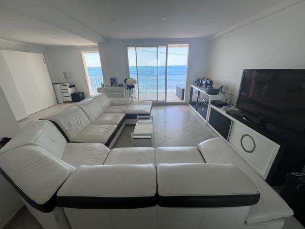 Sausset-les-Pins (13960) Appartement 3 pièces à Sausset-les-Pins avec vue imprenable sur la mer