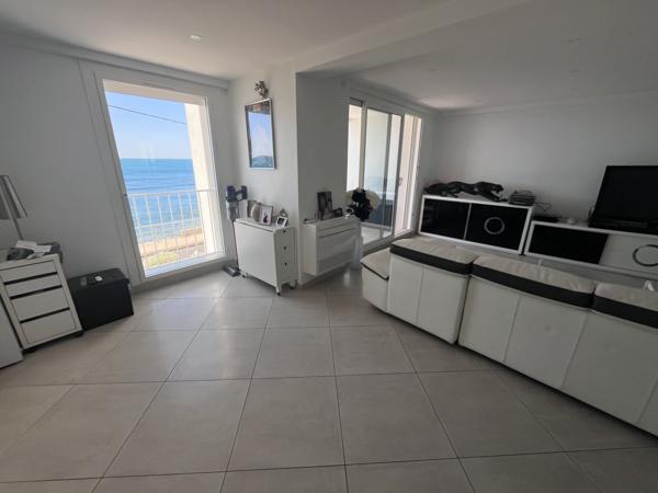 Sausset-les-Pins (13960) Appartement 3 pièces à Sausset-les-Pins avec vue imprenable sur la mer