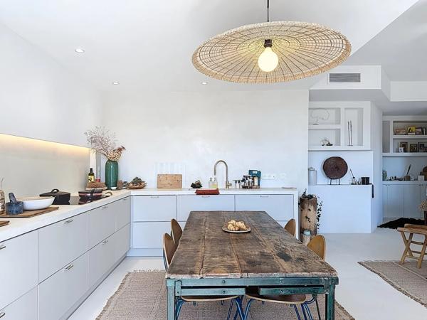 Appartement deux pièces avec terrasse et vue dégagée