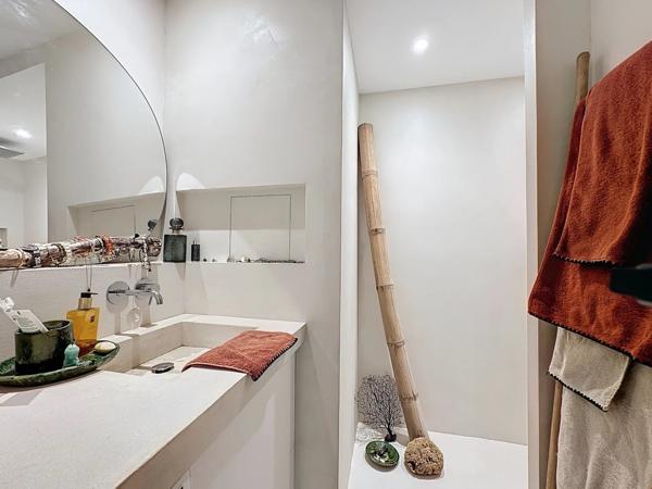 Appartement deux pièces avec terrasse et vue dégagée