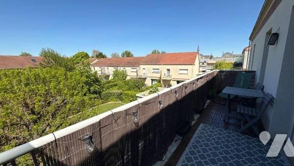 CHÂLONS-EN-CHAMPAGNE - QUARTIER CHANZY  
Bel appartement T5 de 80 m² avec deux balcons - Derni...