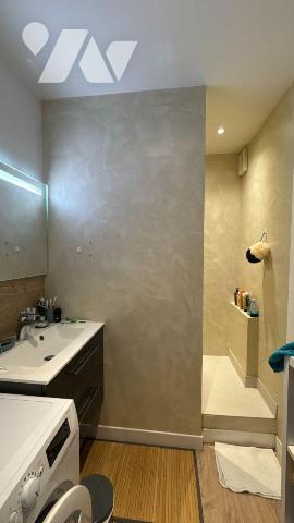 CHÂLONS-EN-CHAMPAGNE - QUARTIER CHANZY  
Bel appartement T5 de 80 m² avec deux balcons - Derni...