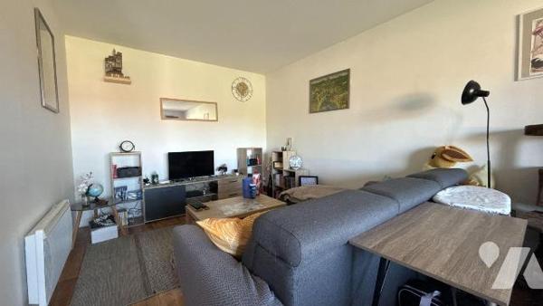 CHÂLONS-EN-CHAMPAGNE - QUARTIER CHANZY  
Bel appartement T5 de 80 m² avec deux balcons - Derni...