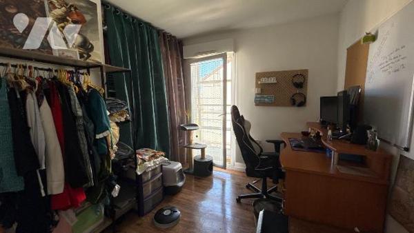 CHÂLONS-EN-CHAMPAGNE - QUARTIER CHANZY  
Bel appartement T5 de 80 m² avec deux balcons - Derni...