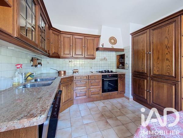 Maison à vendre 9 pièces 223 m² Valleiry
