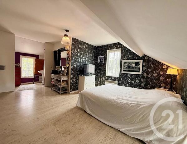 Maison à vendre  8 pièces - 210 m 2   AUREILHAN  - 65