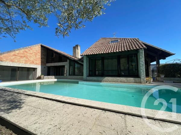 Maison à vendre  8 pièces - 210 m 2   AUREILHAN  - 65