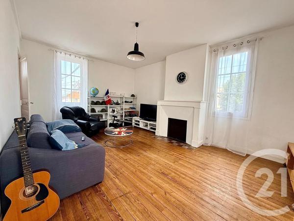 Maison à vendre  8 pièces - 210 m 2   AUREILHAN  - 65