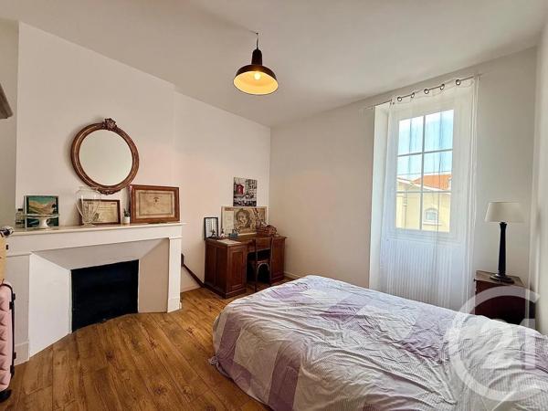 Maison à vendre  8 pièces - 210 m 2   AUREILHAN  - 65