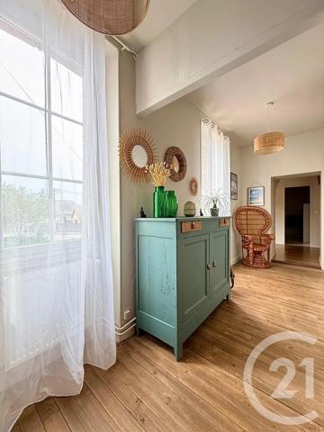 Maison à vendre  8 pièces - 210 m 2   AUREILHAN  - 65