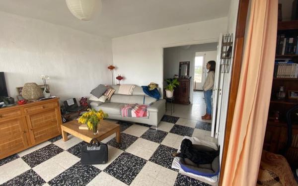 Appartement à vendre    3 pièces •  Nîmes