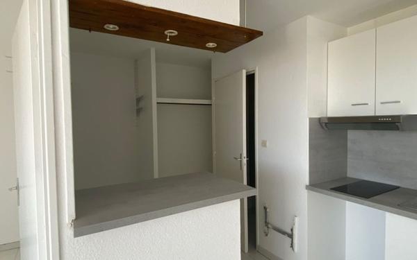 Appartement à louer    1 pièce •  Frontignan