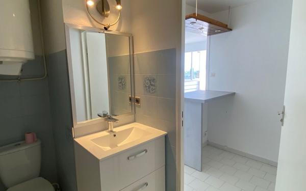 Appartement à louer    1 pièce •  Frontignan